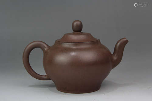 A CHINESE PURPLE SAND TEAPOT, LU ZHENGNAN MARK