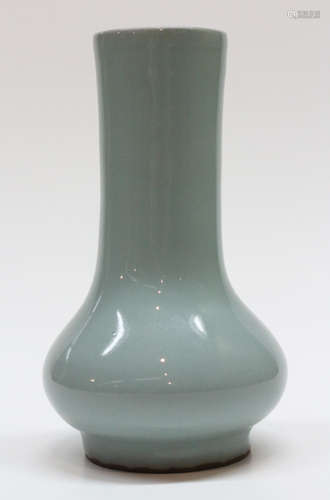 A RUYAO LONG NECK VASE