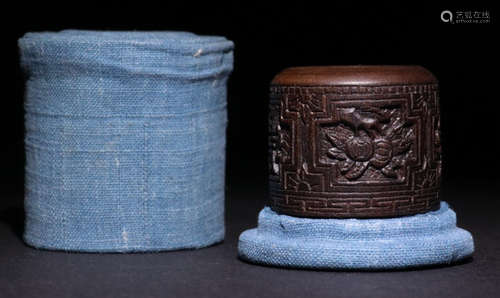 A CHENXIANG WOOD AUSPICIOUS RING WITH EMBROIDERY BOX