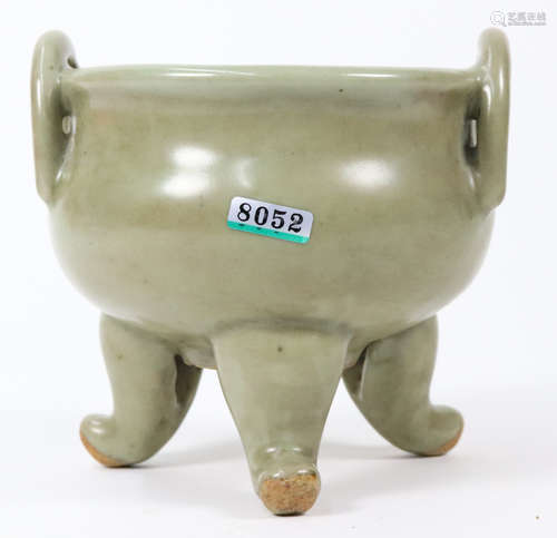 A CYAN-BLUE GLAZE CENSER WITH THREE LEGS