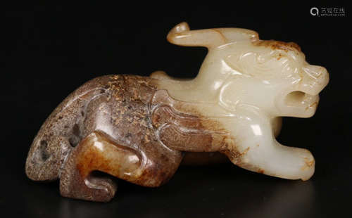 A HETIAN JADE PENDANT SHAPED WITH BEAST