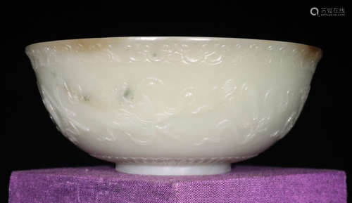 A HETIAN JADE BOWL CARVED WITH AUSPICIOUS PATTERN