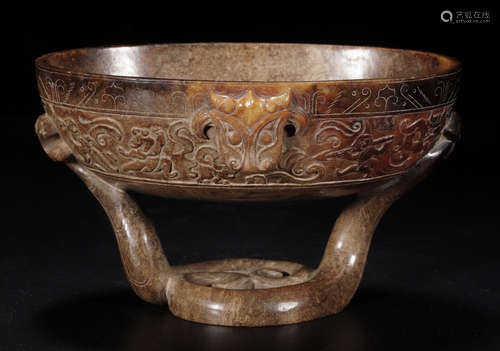 A HETIAN JADE BRUSH WASHER CARVED WITH DRAGON