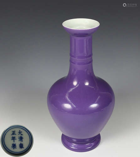 A YONGZHENG NIANZHI MARK PURPLE GLAZED VASE