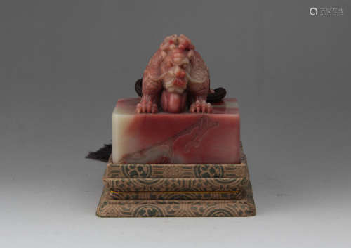 A CHINESE SHOUSHAN STONE IMPERIAL SEAL