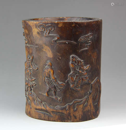 A CHINESE FIGURE CARVED BOXWOOD BRUSH POT