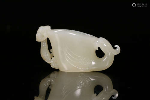 A Chinese Dragon Carved Hetian Jade Cup
