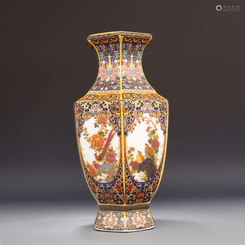 A Chinese Enamel Gild Flower&Bird Pattern Porcelain Vase