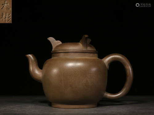 A Chinese Purple Sand Teapot