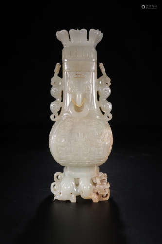 A Chinese Beast Carved Hetian Jade Vasr