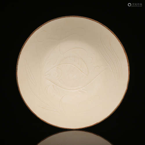 A Chinese Ding Kiln Fish Carved Porcelain Plate