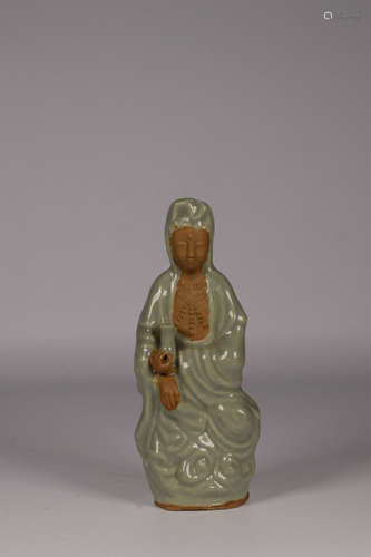 LONGQUAN WARE 'GUANYIN' SEATED FIGURE