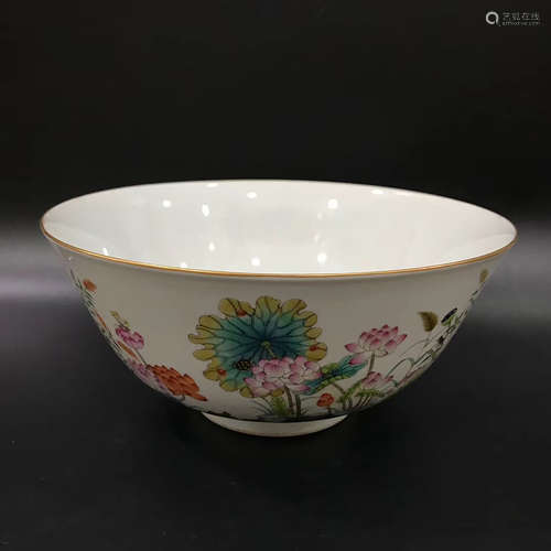 A CHINESE FAMILLE ROSE LOTUS PORCELAIN BOWL