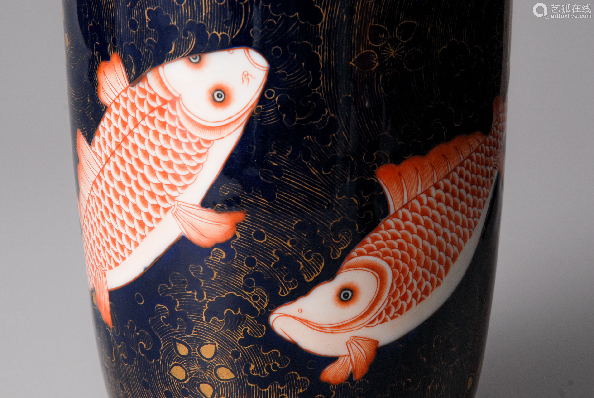 清康熙藍釉描金魚紋棒槌瓶 Deal Price Picture 清康熙藍釉描金魚紋棒槌瓶 Deal Price Picture