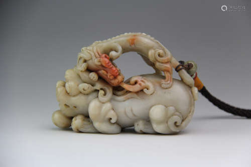A CHINESE CARVED SHOUSHAN STONE BEAST ORNAMENT