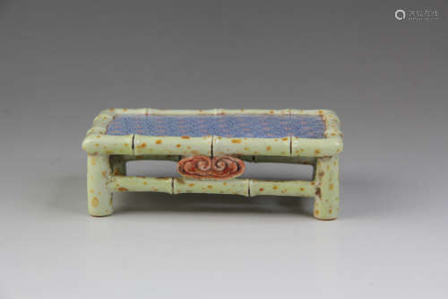 A CHINESE BAMBOO JOINT PATTERN PORCELAIN INK BED