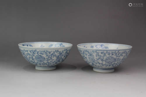 A PAIR OF CHINESE FLORAL TWINE PATTERN PORCELAIN BOWLS