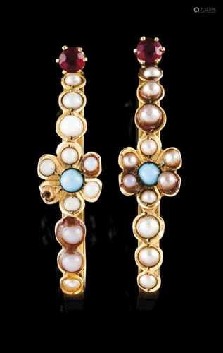 A pair of earringsPortuguese traditional goldFlower decoration set with half pearls, 2 turq