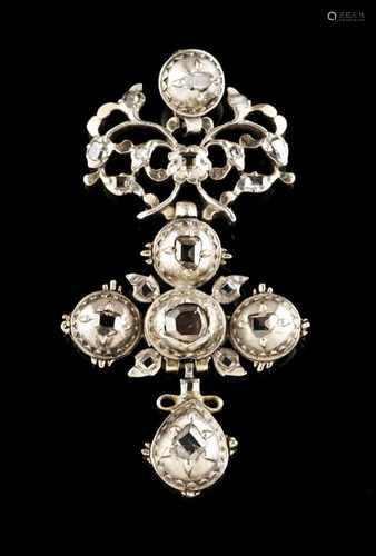 A pendantSilverBow with cross pendantBaroque decoration set with 14 table cut diamonds