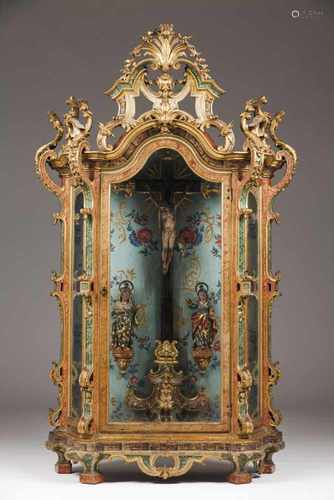 A D.José/D.Maria OratoryCarved, marbled and gilt woodInner Calvary scene with The Crucifie