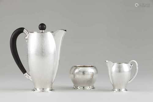 An Art Deco tea and coffee setFrench silver 800/1000France, circa 1940Unmarked silver i