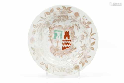 A plateArita porcelainGilt and iron oxide enamelled decoration of floral and foliage motifs