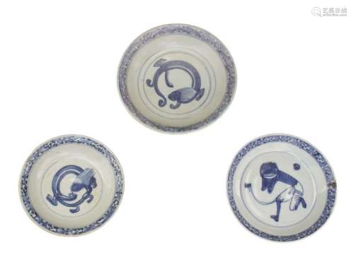 THREE ‘BLUE AND WHITE’ DISHES China, Ming dynasty,…