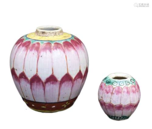 TWO QING DYNASTY FAMILLE ROSE OVOID CONTAINERS 19t…
