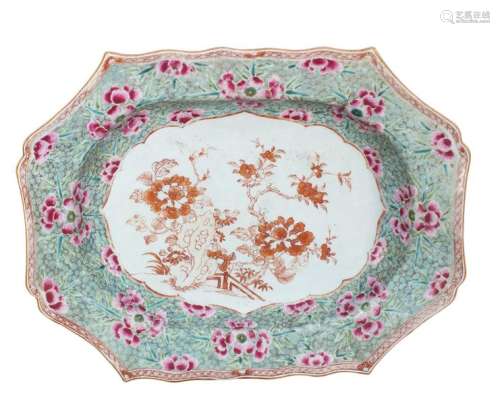 A LARGE QING DYNASTY FAMILLE ROSE TRAY 19th centur…