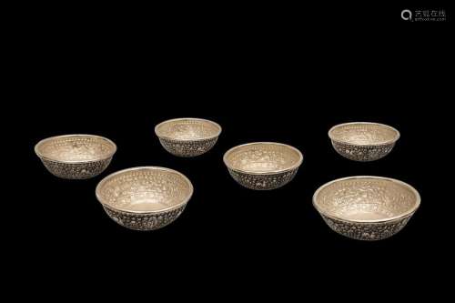 SIX INDONESIAN REPOUSSÉ SILVER FINGER BOWLS Early …
