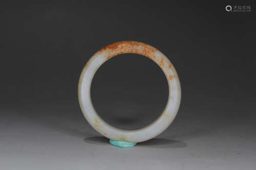 A CHINESE HETIAN JADE BRACELET