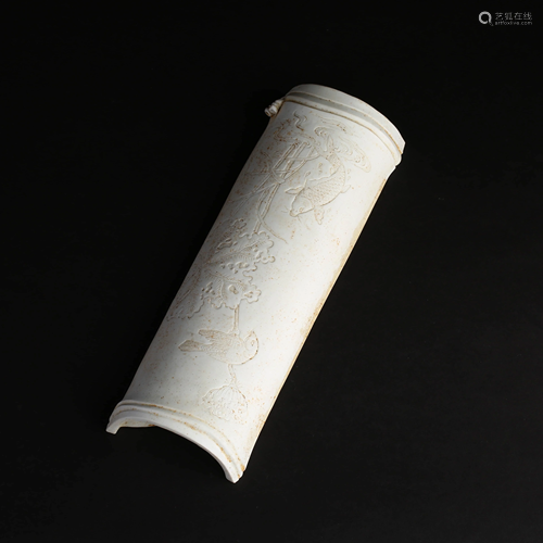 A CHINESE BAMBOO GRAIN WHITE …