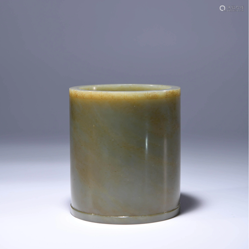 A CHINESE JADE BRUSH POT