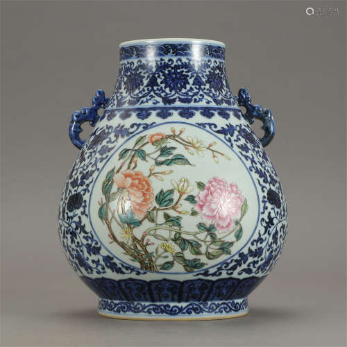 CHINESE BLUE AND WHITE PORCELAIN DOUBLE HANDLE ZUN VASE