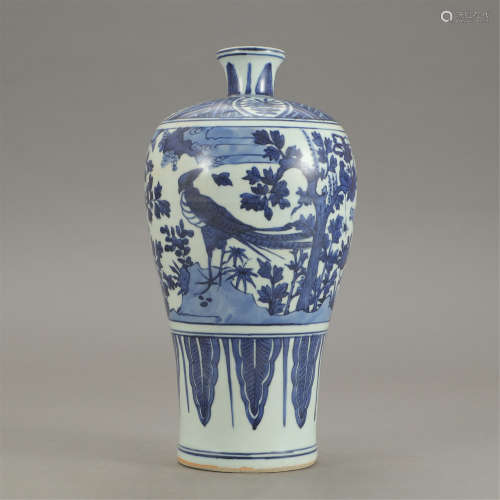 CHINESE BLUE AND WHITE PORCELAIN FLOWER AND BIRD MEIPING VASE