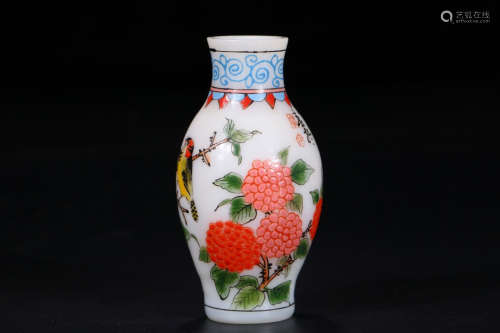 A Chinese Floral Glass Vase
