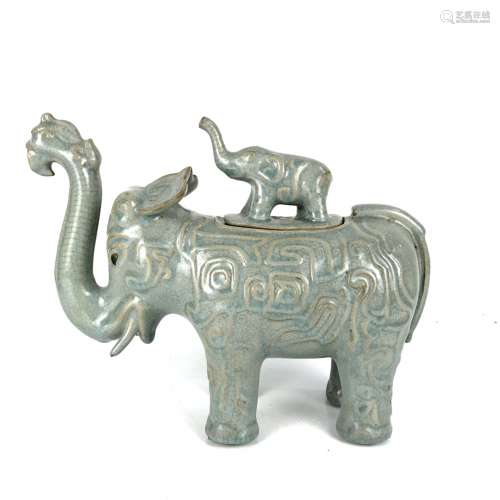 A Chinese Ru Kiln Porcelain Elephant Shaped Zun