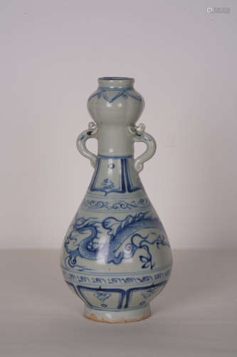 A Chinese Blue and White Floral Porcelain Garlic Bottle