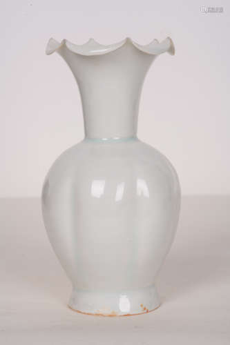 A Chinese Hutian Kiln Porcelain Vase