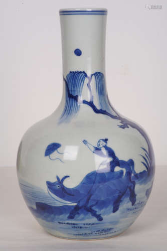 A Chinese Painted Porcelain Vase