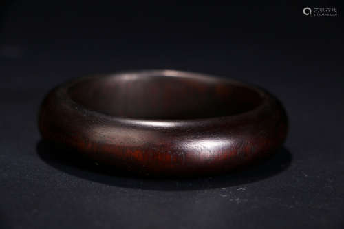 A Chinese Eaglewood Bracelet
