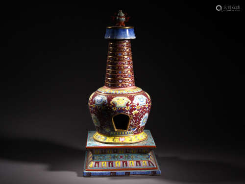 A Chinese Famille Rose Porcelain Pagoda