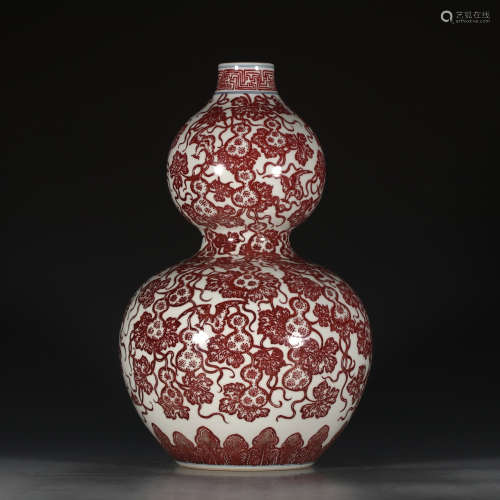 A Chinese Underglazed Red Floral Porcelain Gourd-shaped Vase