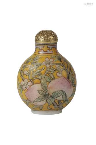 ENAMELLED GLASS SNUFF BOTTLE, QIANLONG FOUR CHARACTER MARK AND PROBABLY OF THE PERIOD