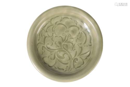 CARVED CELADON-GLAZED DISH, LONGQUAN STYLE