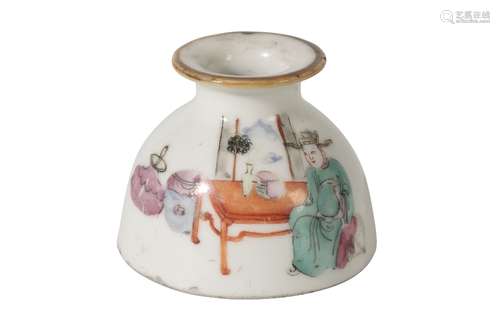 FAMILLE ROSE PORCELAIN 'BEEHIVE' WATERPOT, QING DYNASTY