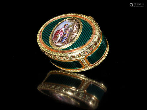 Elegante Louis XVI-Golddose mit grünem Email 3,2 x 8,2 x 6,1 cm. Gewicht: 163 g. Inwandig punziert