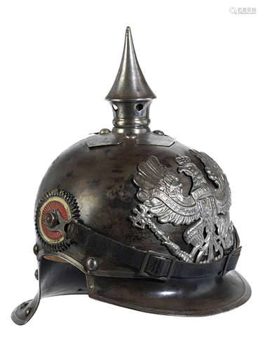 Preußische Pickelhaube Helminnenseite mit Firmensignée 