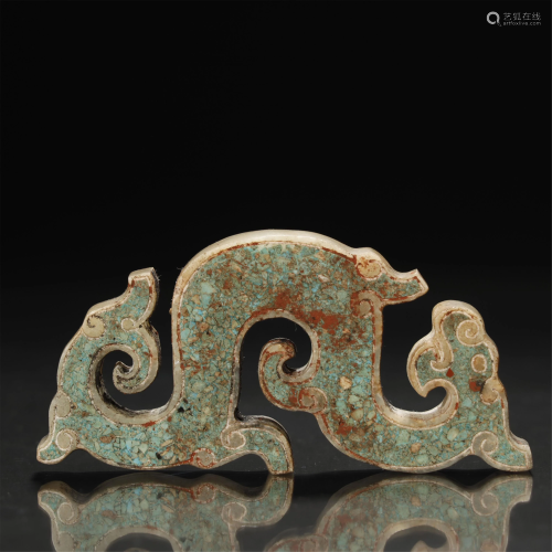 A TURQUOISE INLAID JADE ORNAMENT