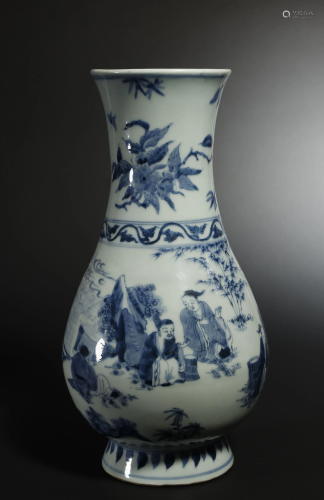 A NICE PAINTED BLUE/WHITE VASE